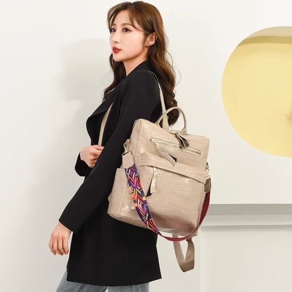 Faux Leather Croco Embossed Convertible Shoulder Bag Backpack Cream Beige - Picture 4 of 15